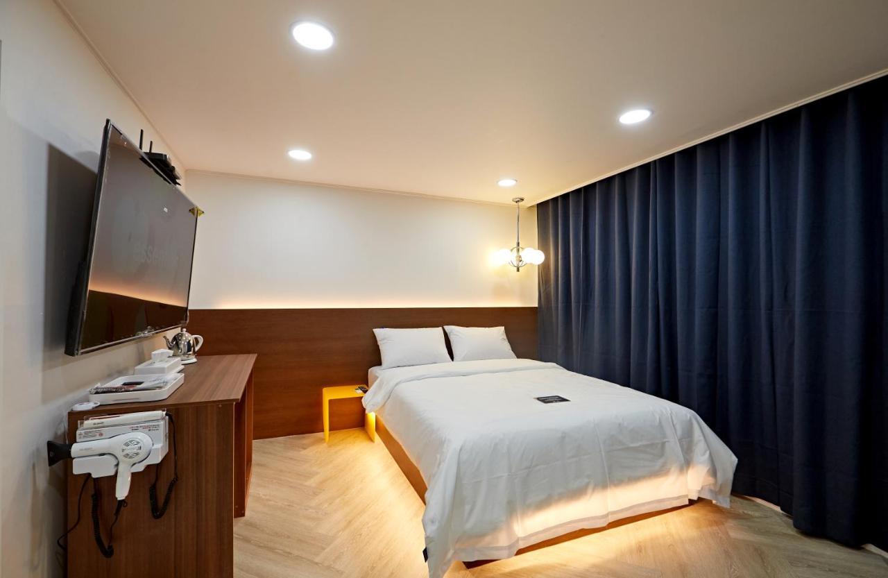 Hotel Sounds Jeonju Exteriör bild