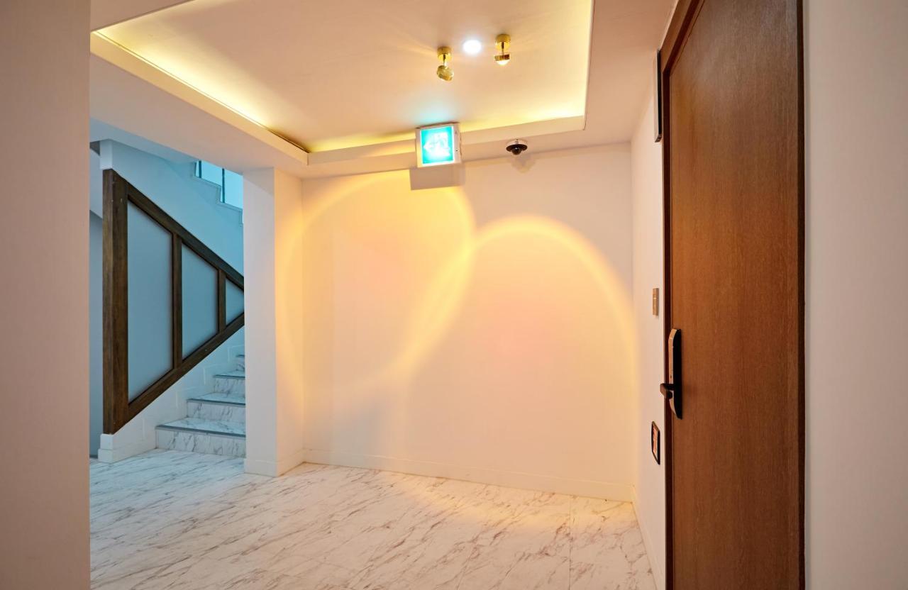 Hotel Sounds Jeonju Exteriör bild