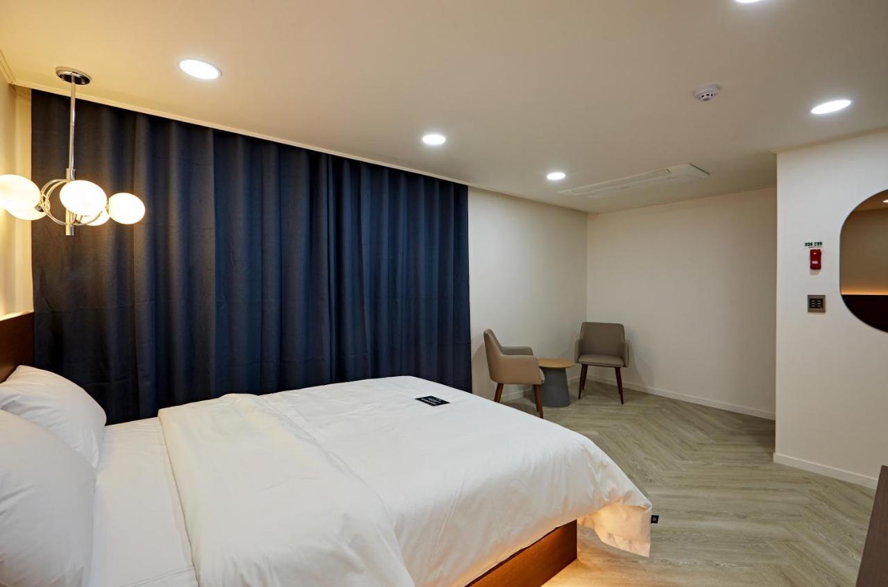 Hotel Sounds Jeonju Exteriör bild